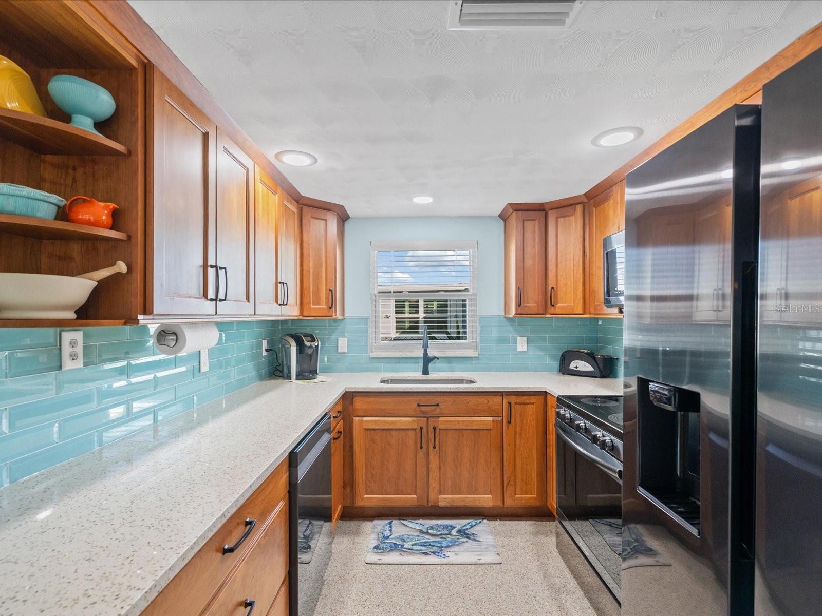 Image 3 of 72 For 12637 4th Isle