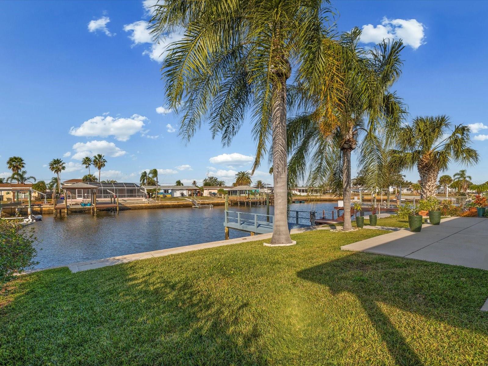 Image 30 of 72 For 12637 4th Isle