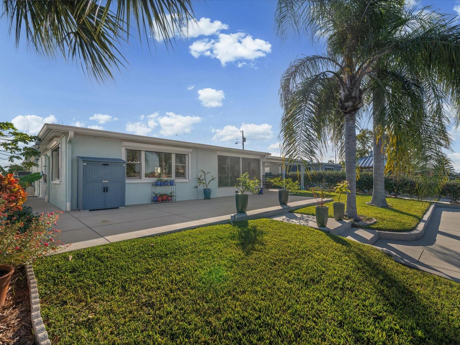 Image 36 of 72 For 12637 4th Isle