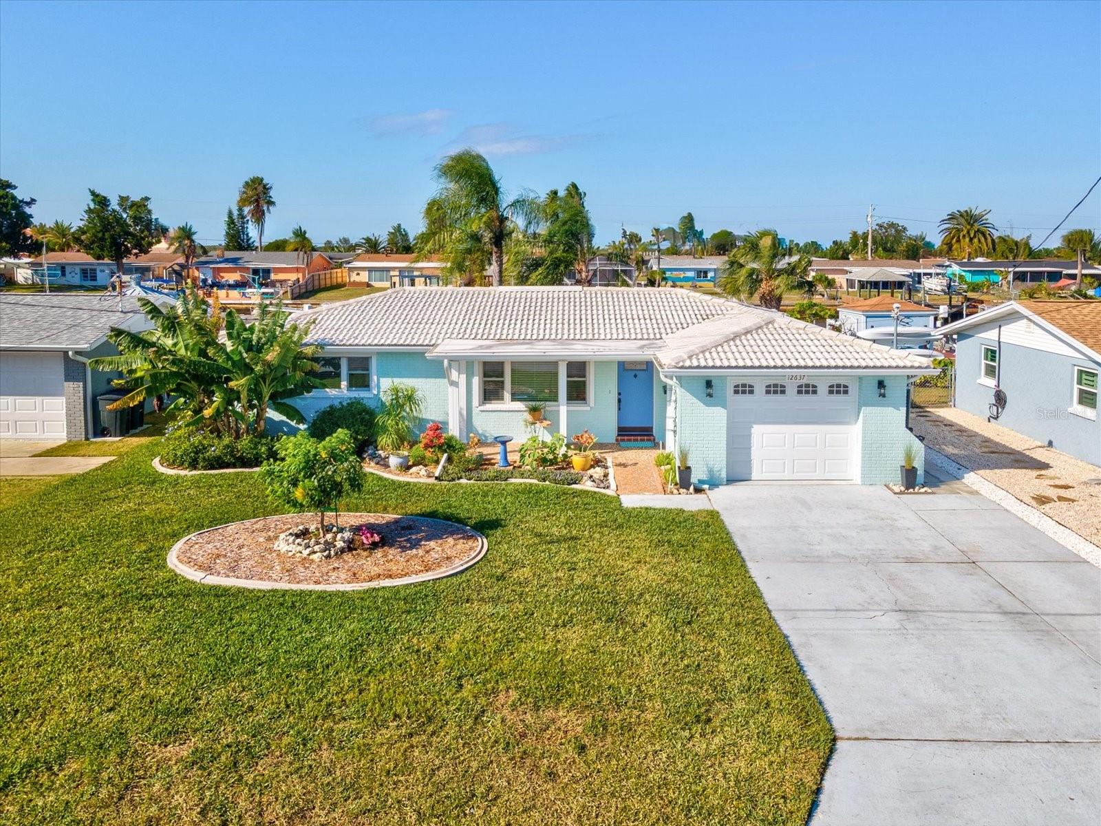 Image 41 of 72 For 12637 4th Isle