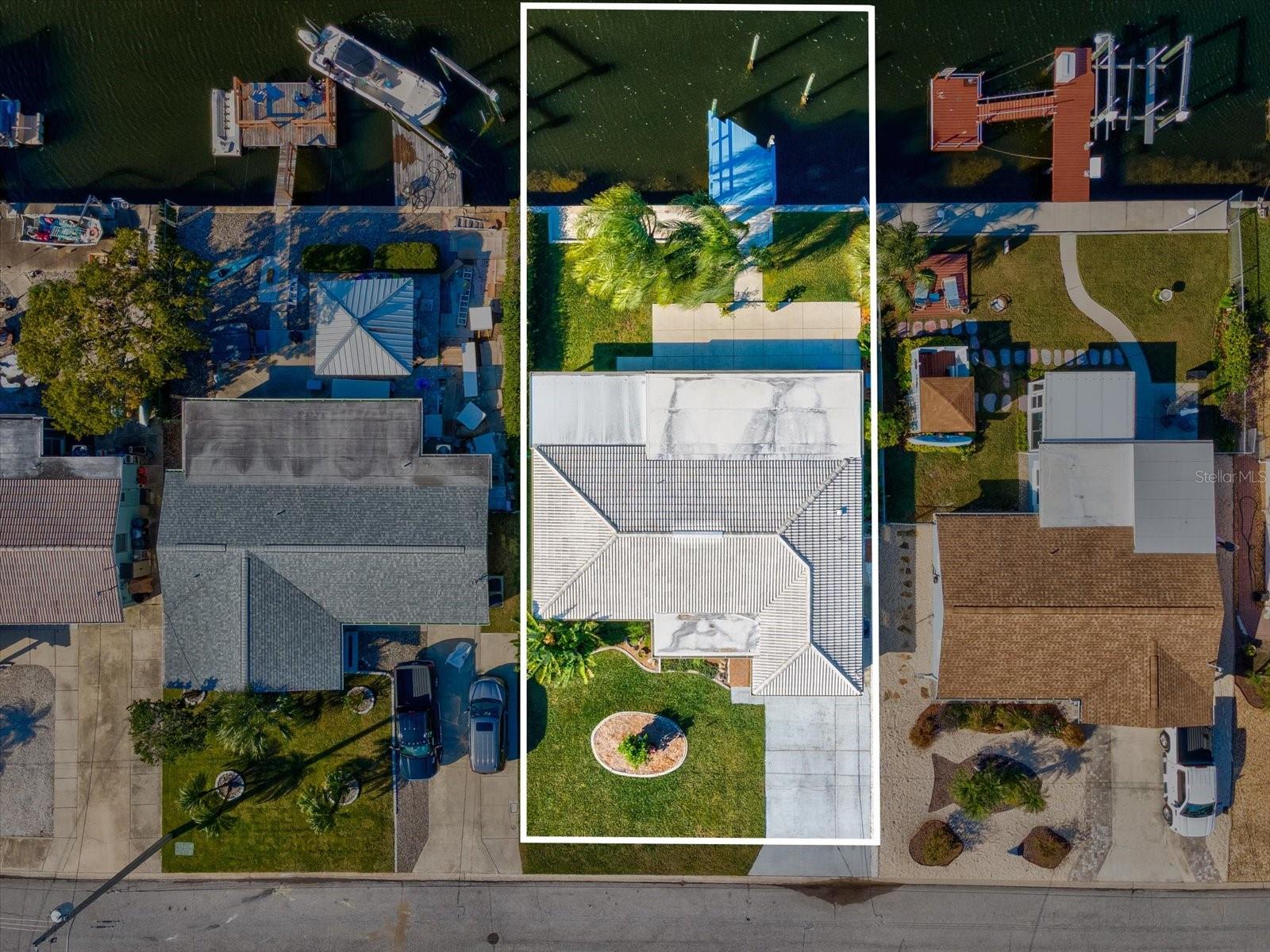 Image 43 of 72 For 12637 4th Isle