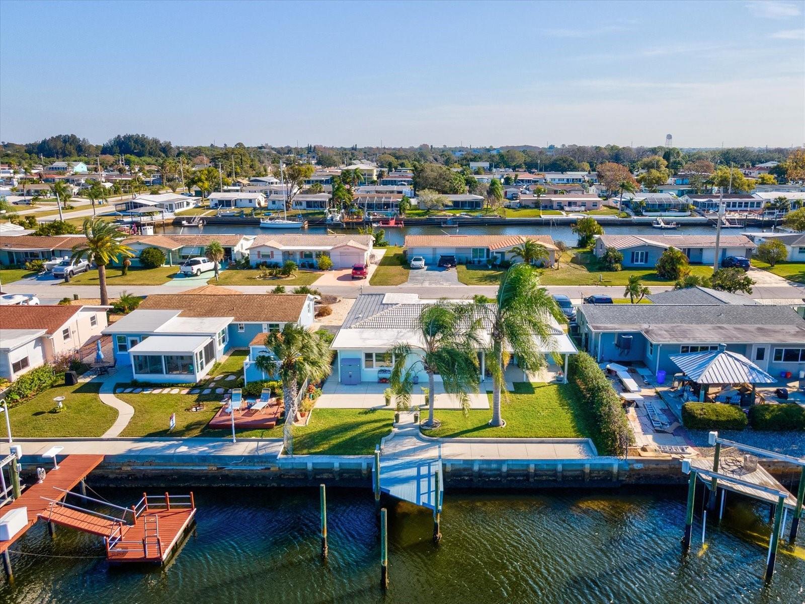 Image 54 of 72 For 12637 4th Isle