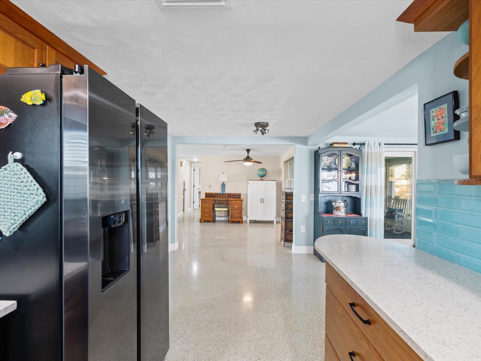 Image 7 of 72 For 12637 4th Isle