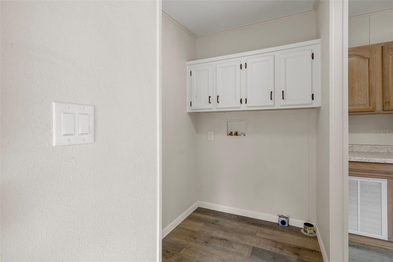 Image 25 of 49 For 18008 Greensboro Street