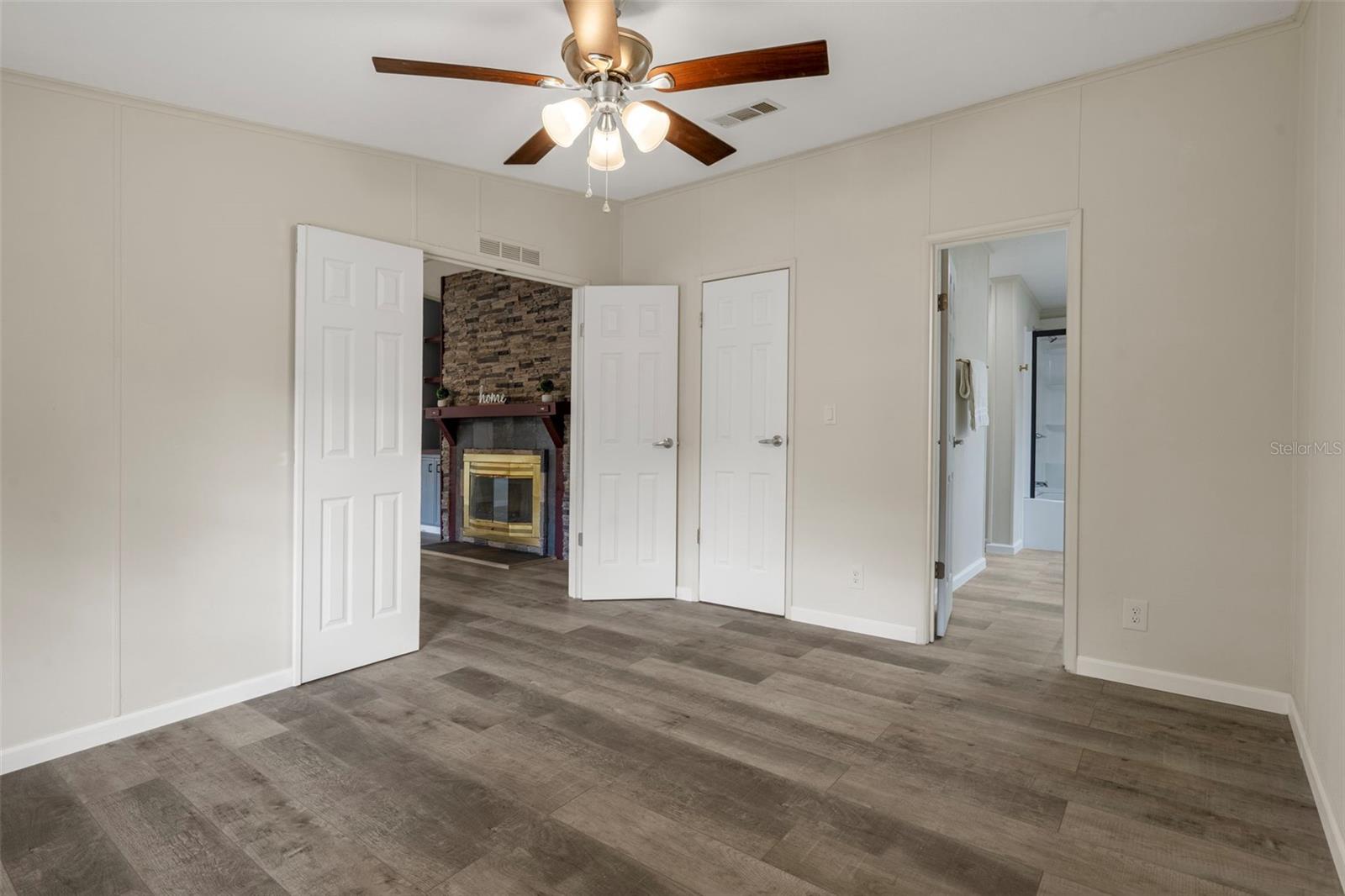 Image 31 of 49 For 18008 Greensboro Street