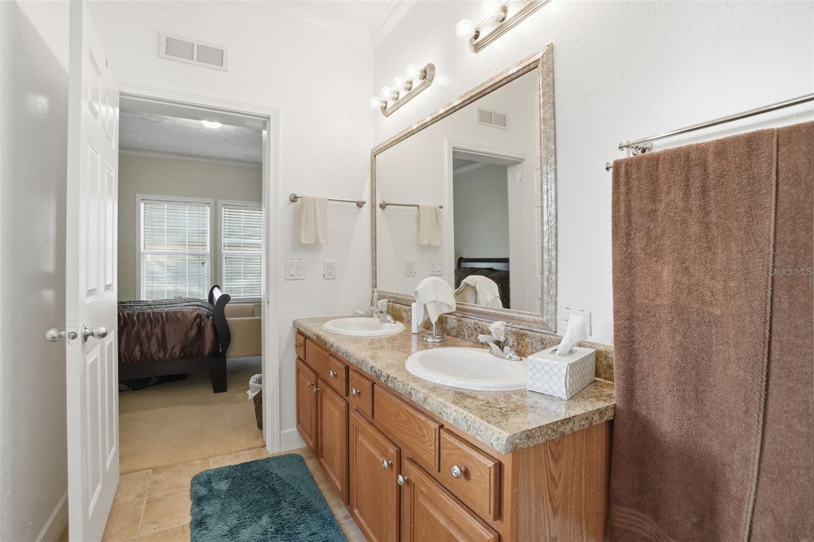 Image 14 of 34 For 11805 Osprey Avenue