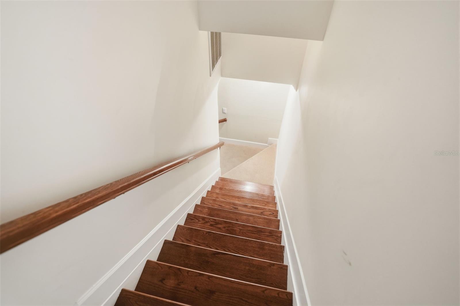 Image 21 of 34 For 11805 Osprey Avenue