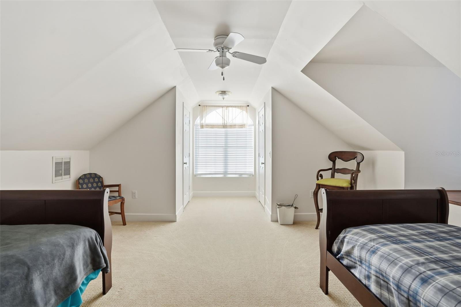 Image 28 of 34 For 11805 Osprey Avenue