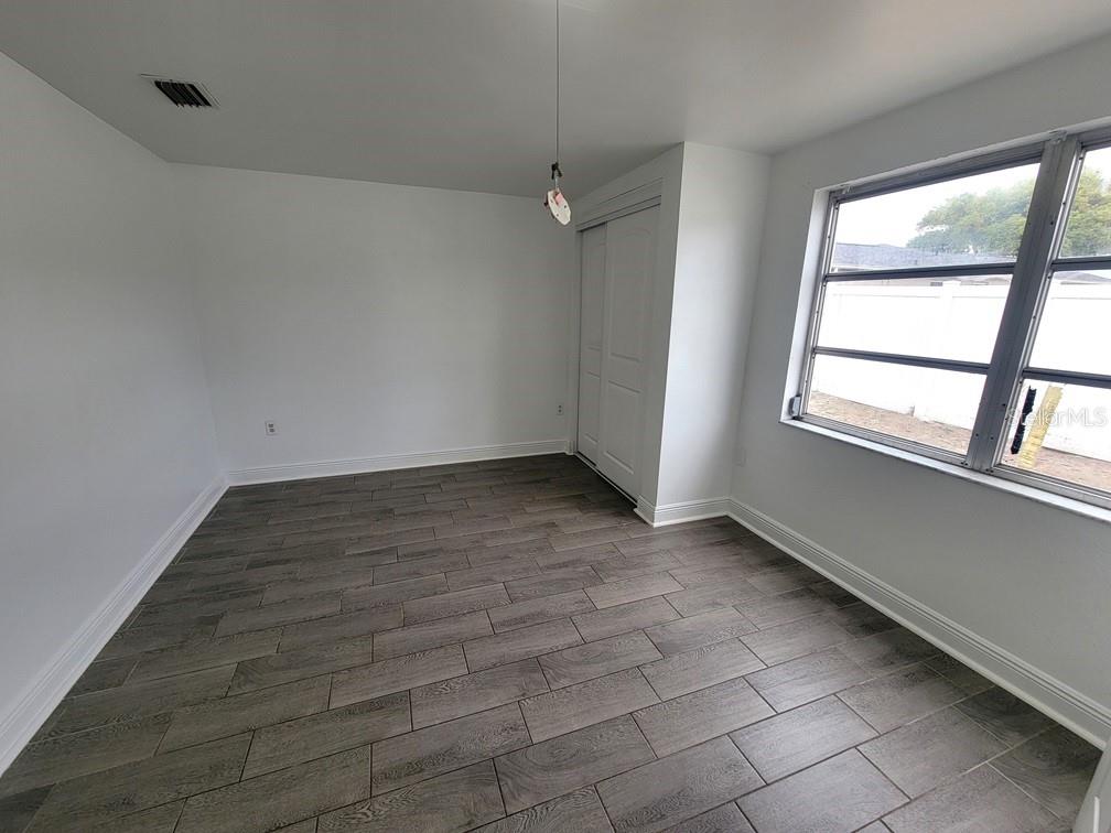 Image 16 of 19 For 7730 Wicklow Street