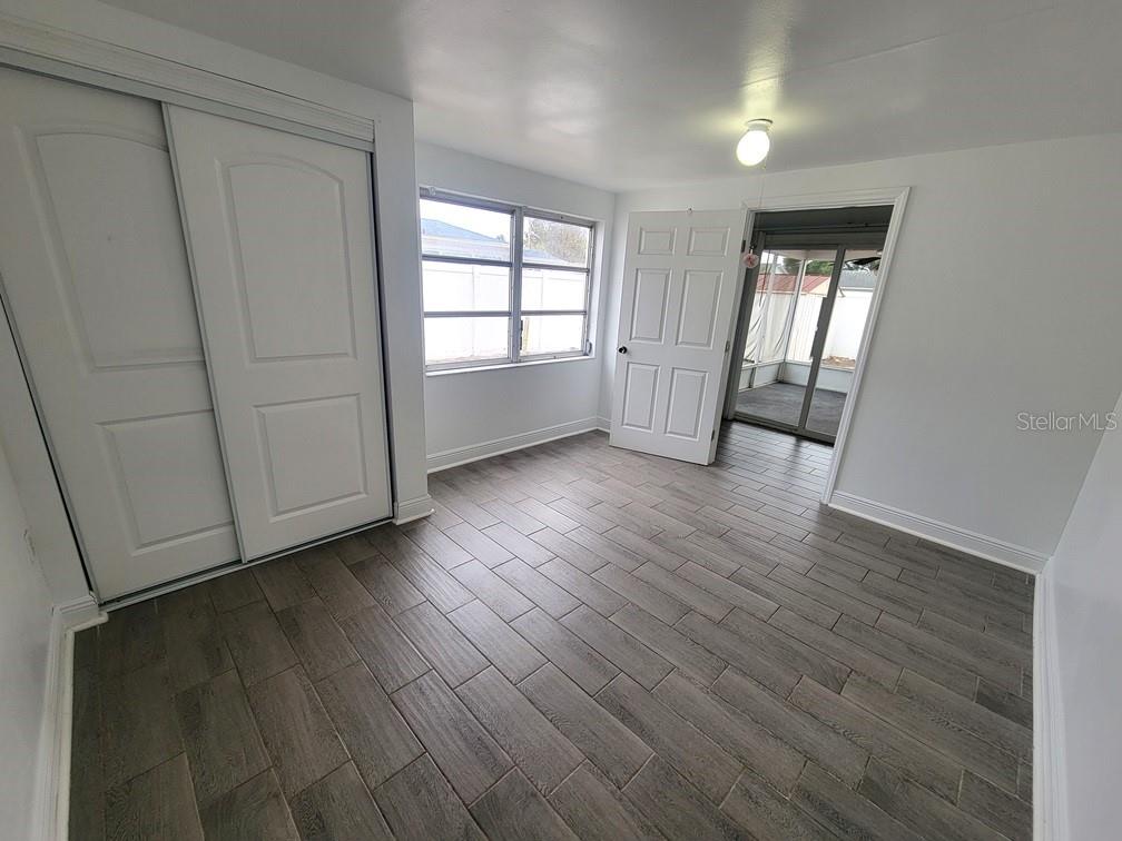 Image 17 of 19 For 7730 Wicklow Street