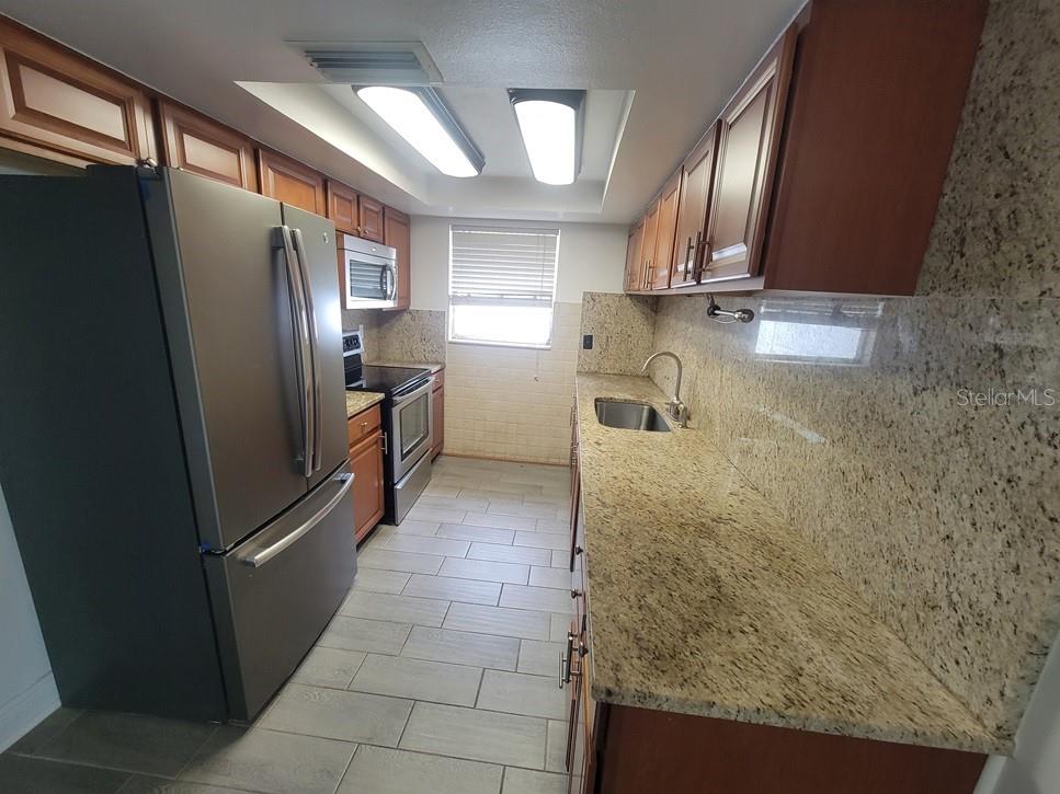 Image 7 of 19 For 7730 Wicklow Street