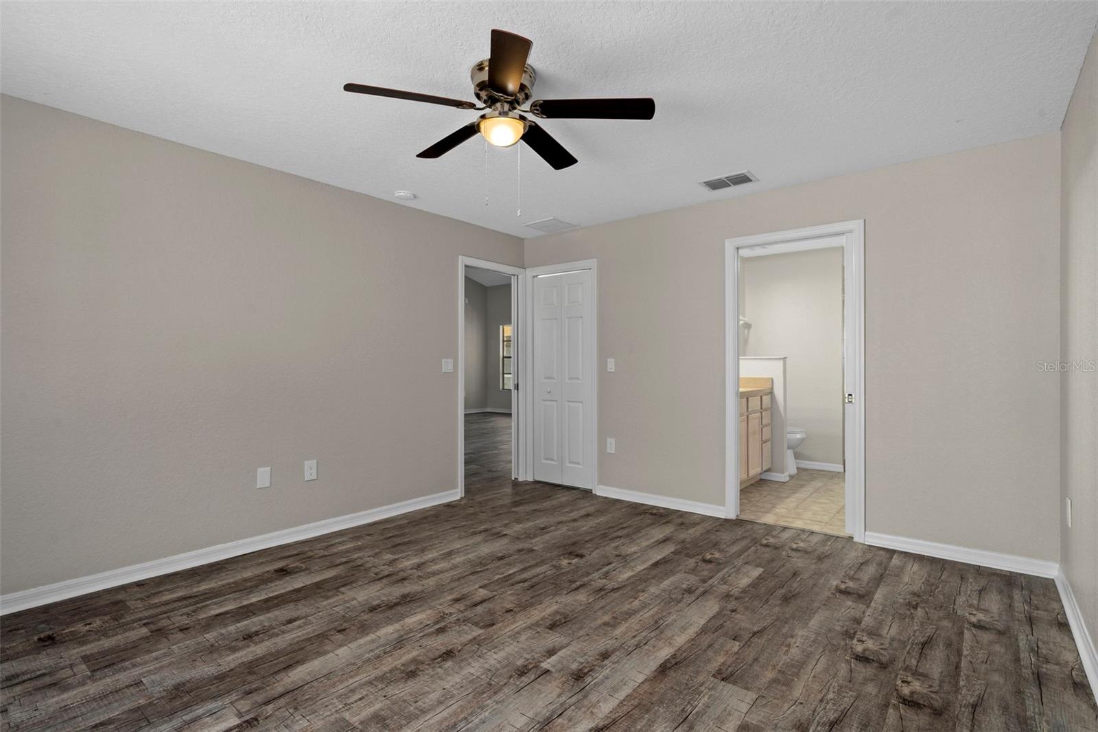 Listing photo id 14 for 13388 Glory Lane