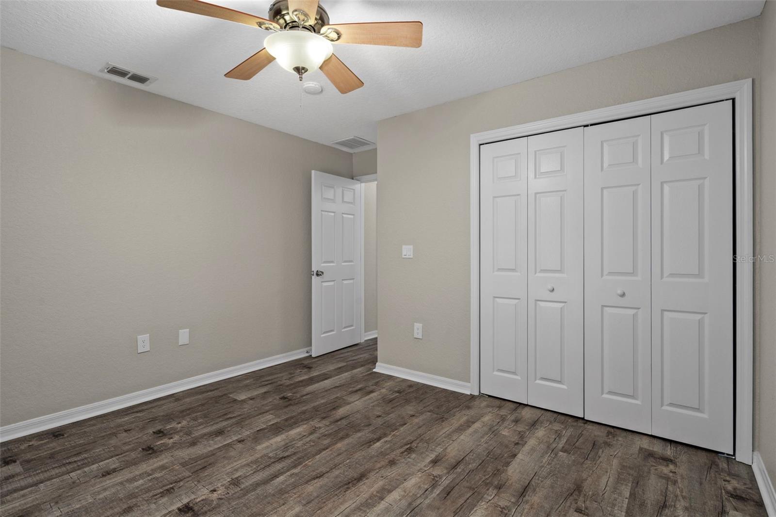 Listing photo id 21 for 13388 Glory Lane