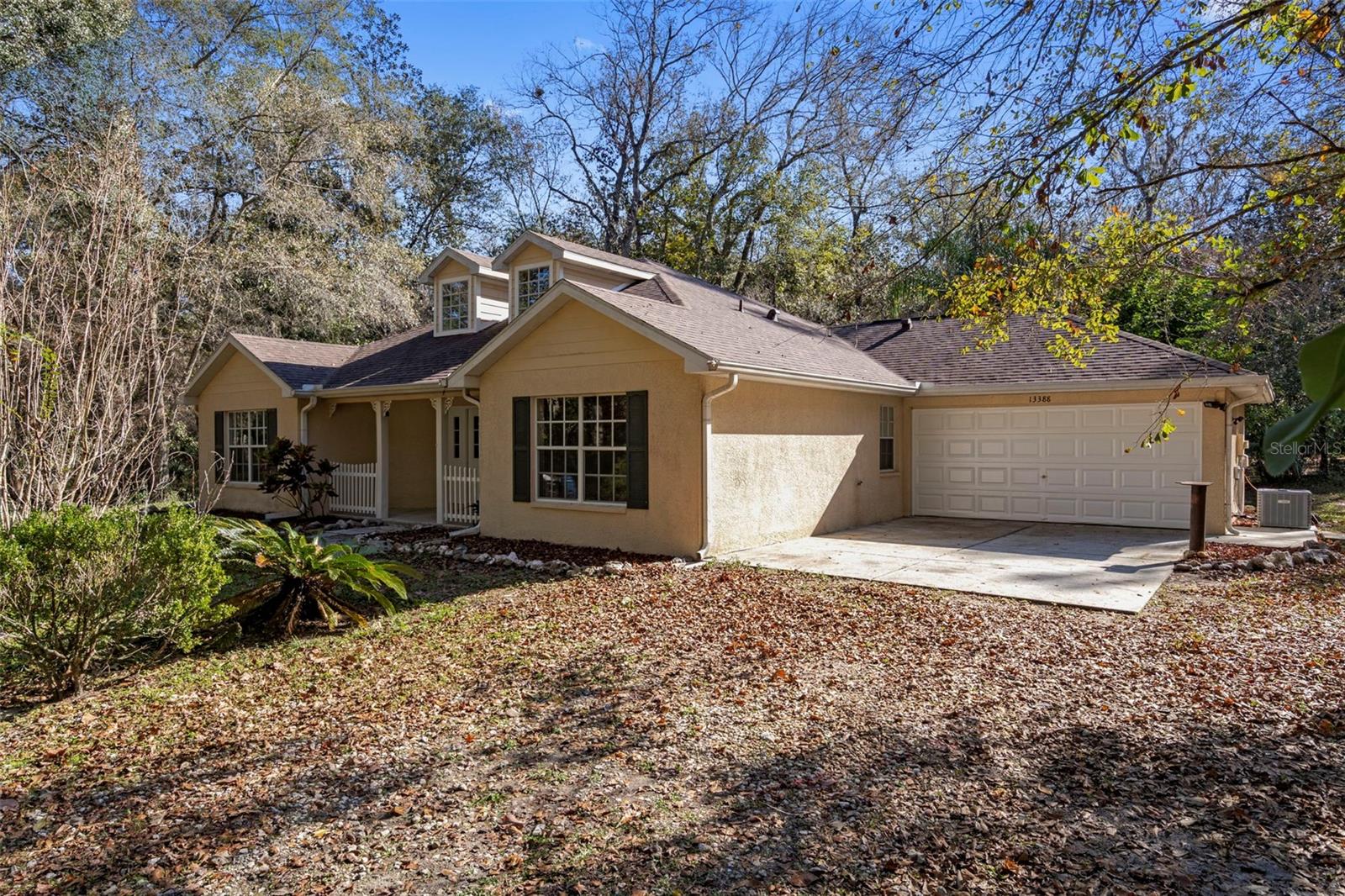 Listing photo id 28 for 13388 Glory Lane