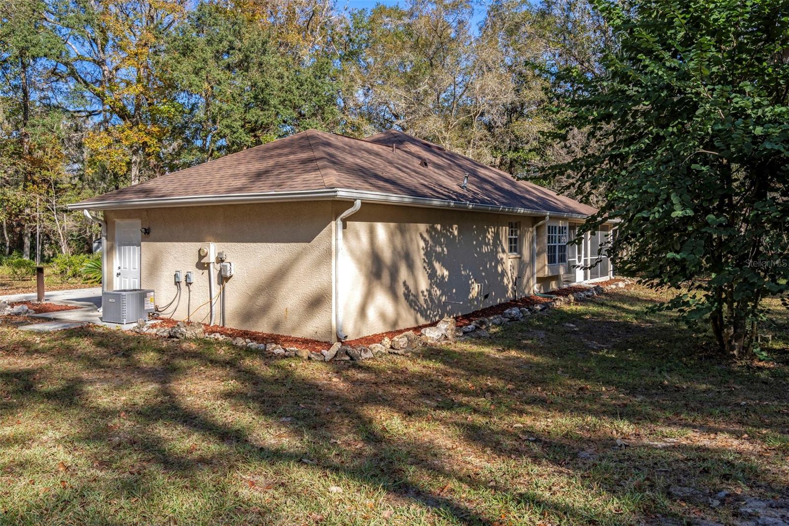 Listing photo id 30 for 13388 Glory Lane