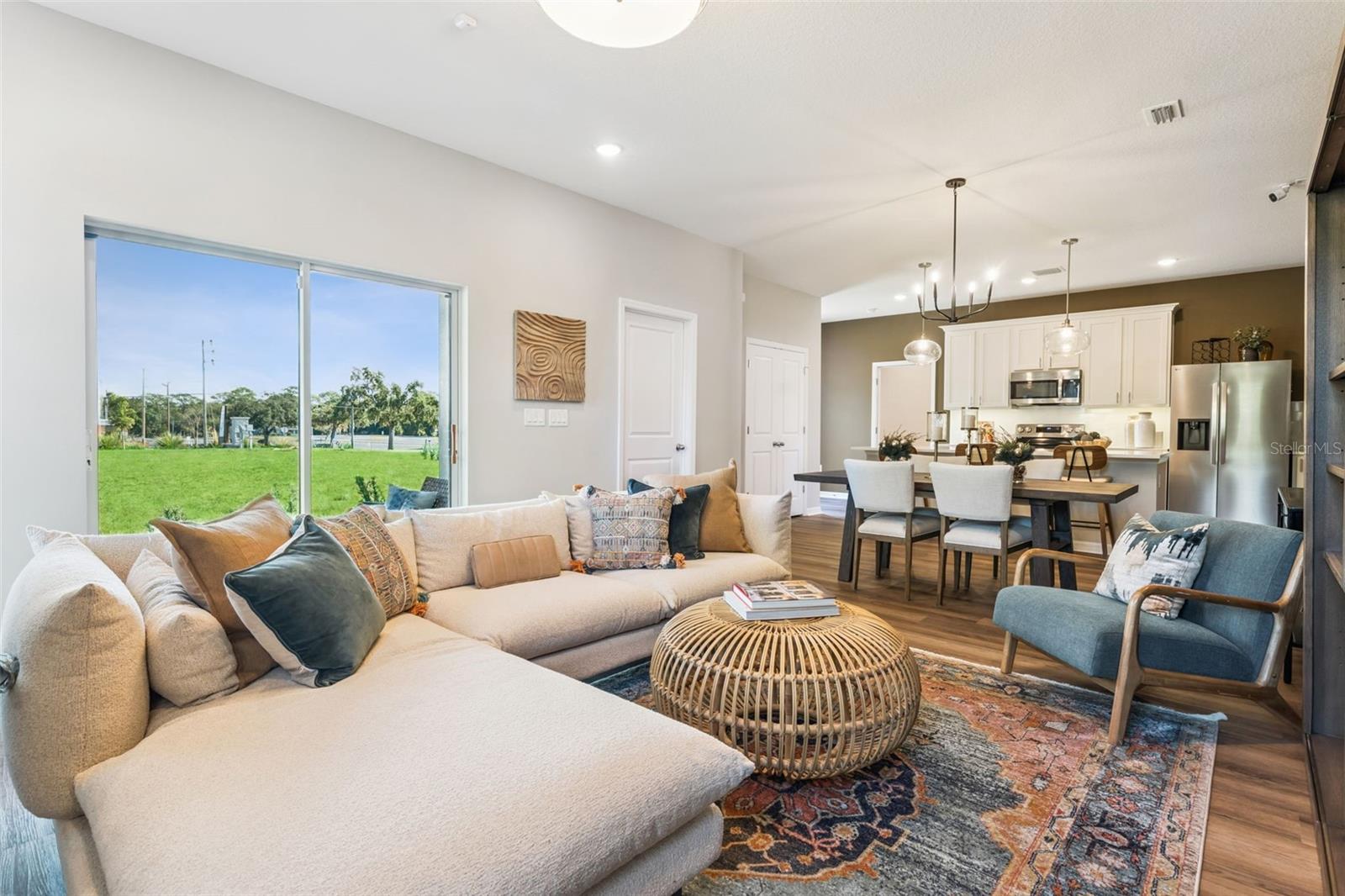 Image 3 of 23 For 2250 Red Pine Court