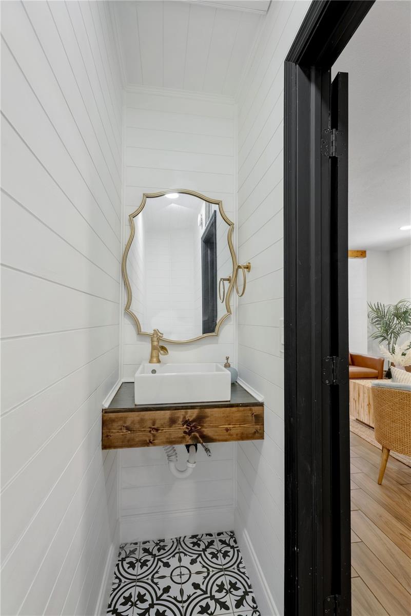 Image 11 of 34 For 4400 44th Avenue N