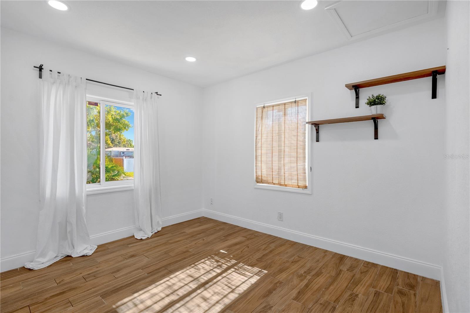 Image 16 of 34 For 4400 44th Avenue N