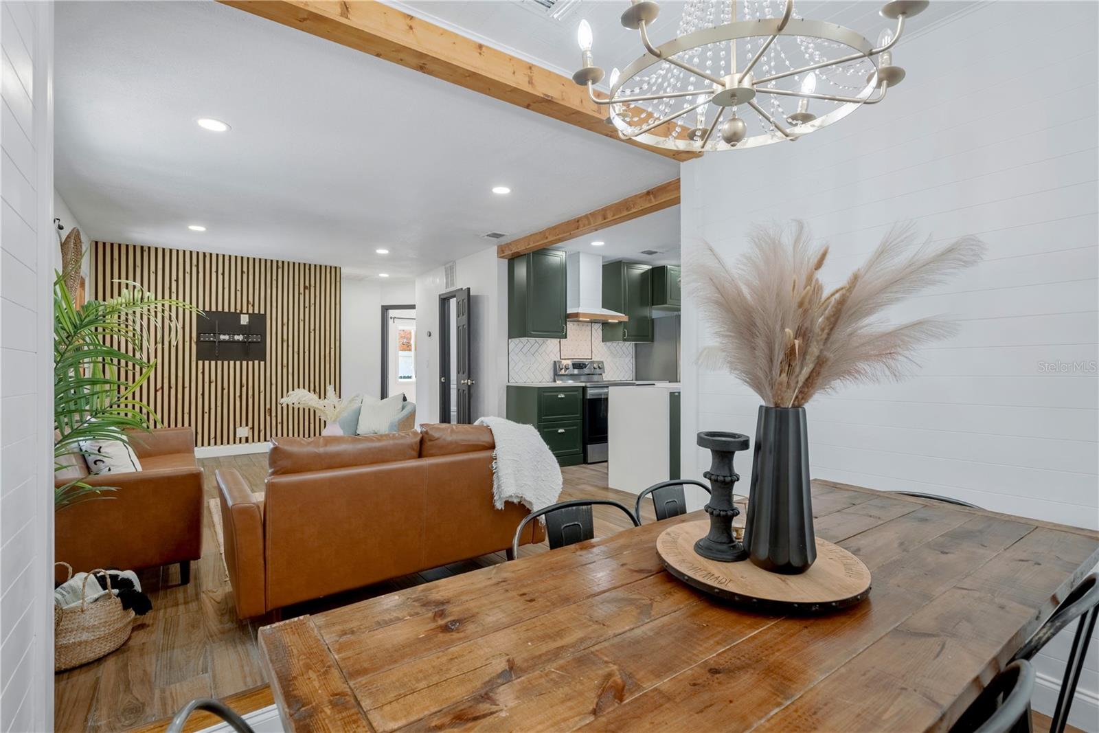 Image 5 of 34 For 4400 44th Avenue N