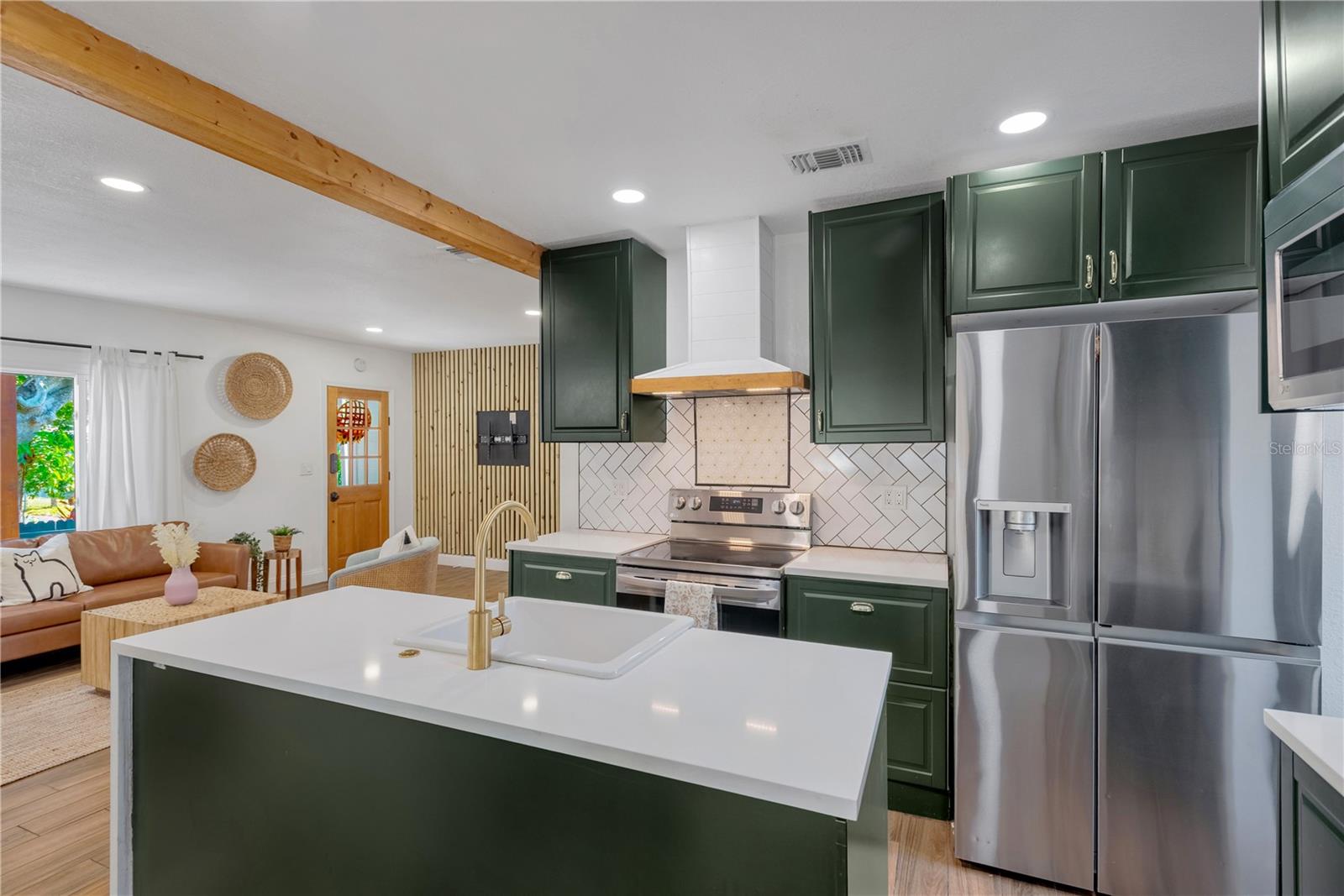 Image 9 of 34 For 4400 44th Avenue N