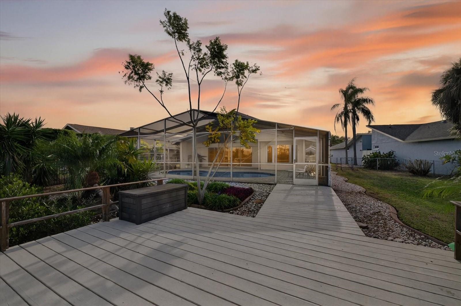 Listing photo id 15 for 4535 Rickover Court