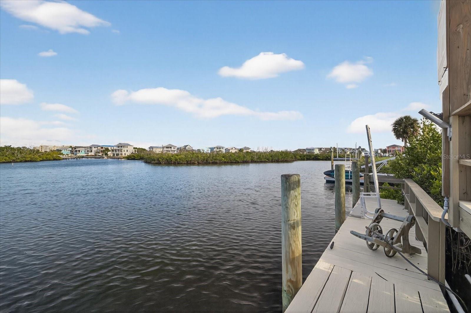 Listing photo id 16 for 4535 Rickover Court