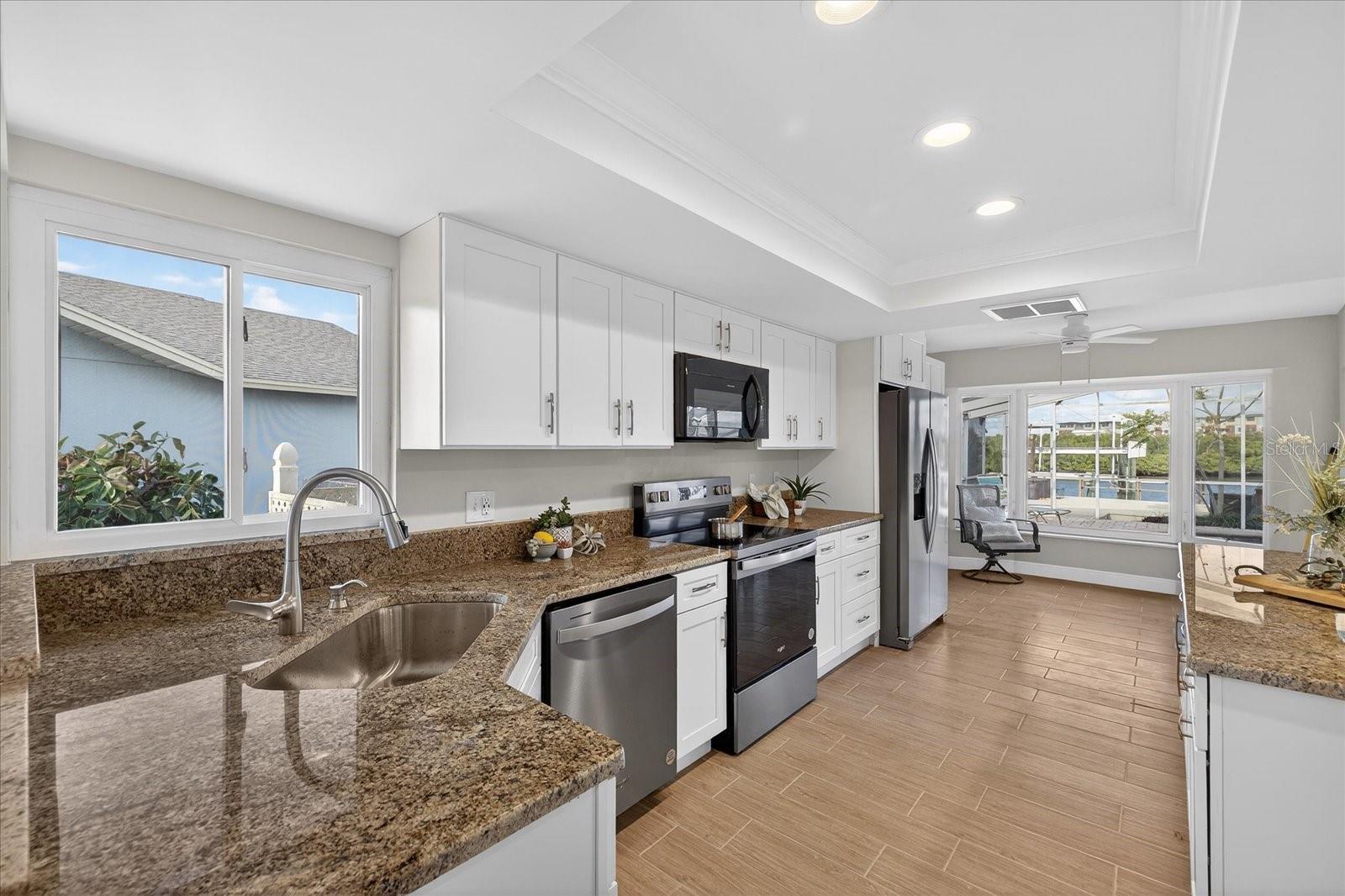 Listing photo id 25 for 4535 Rickover Court