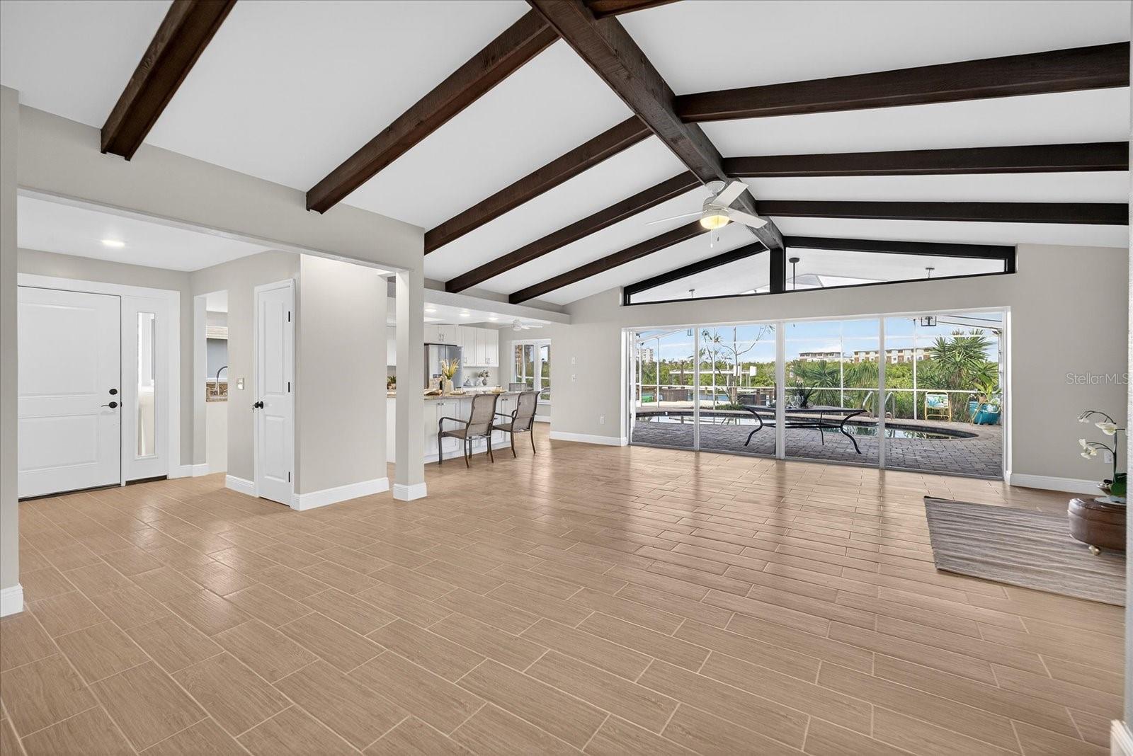 Listing photo id 31 for 4535 Rickover Court