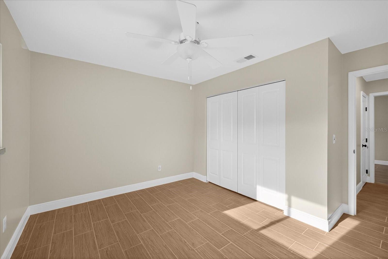 Listing photo id 45 for 4535 Rickover Court