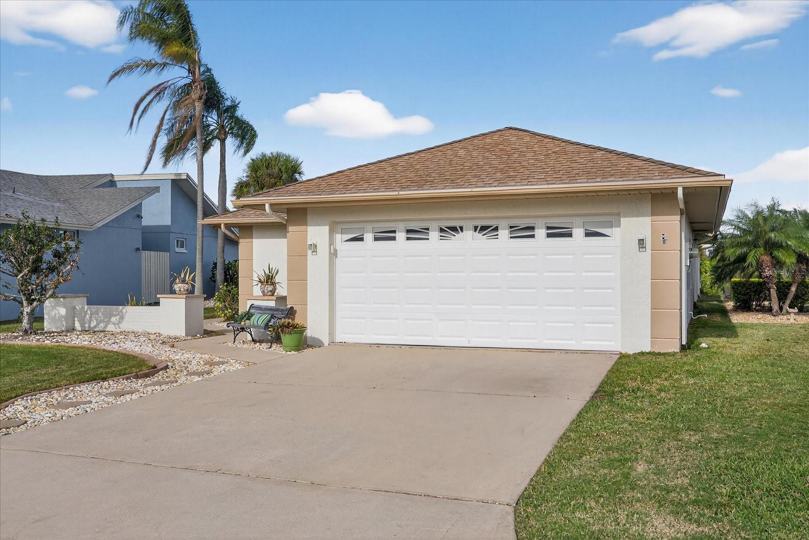 Listing photo id 7 for 4535 Rickover Court