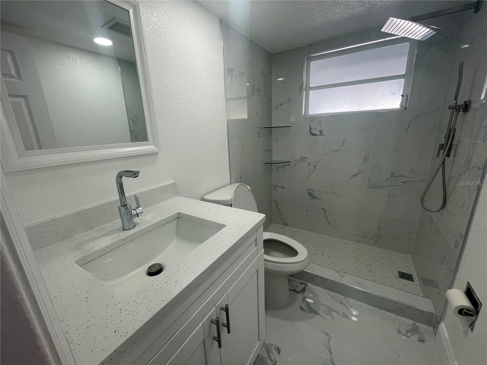 Image 15 of 39 For 8621 Robilina Road