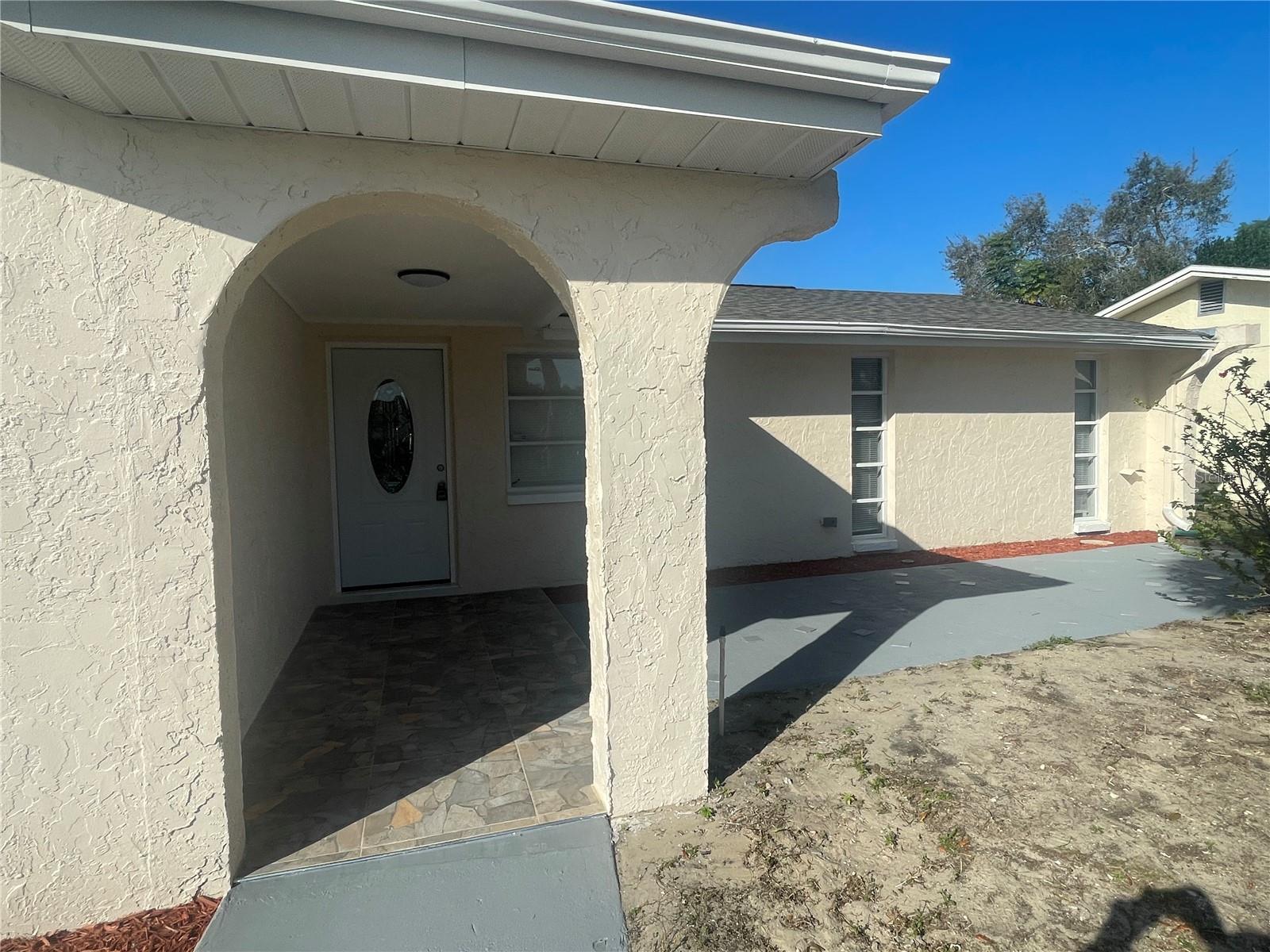 Image 4 of 39 For 8621 Robilina Road