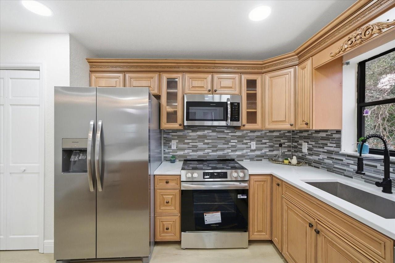 Image 18 of 87 For 1821 20th Avenue