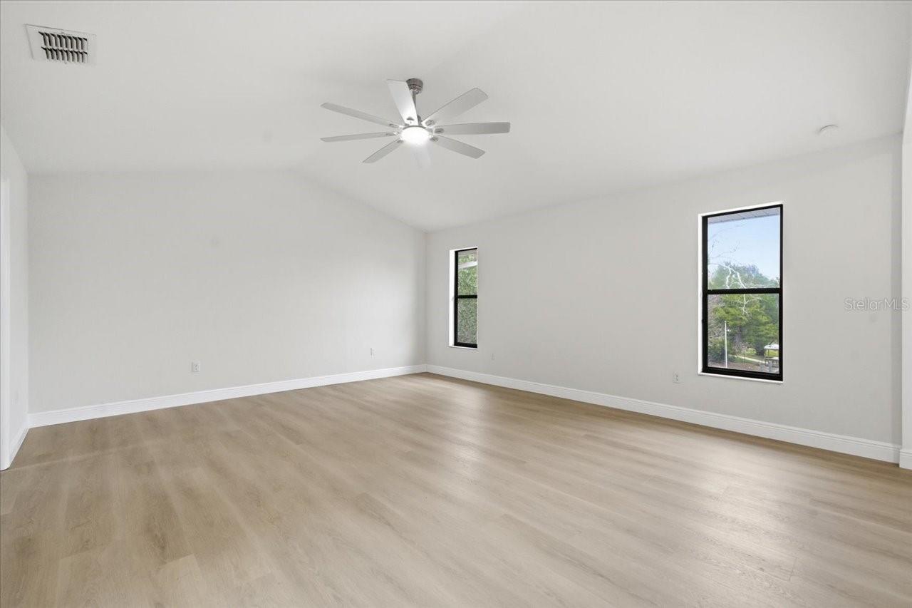 Image 38 of 87 For 1821 20th Avenue