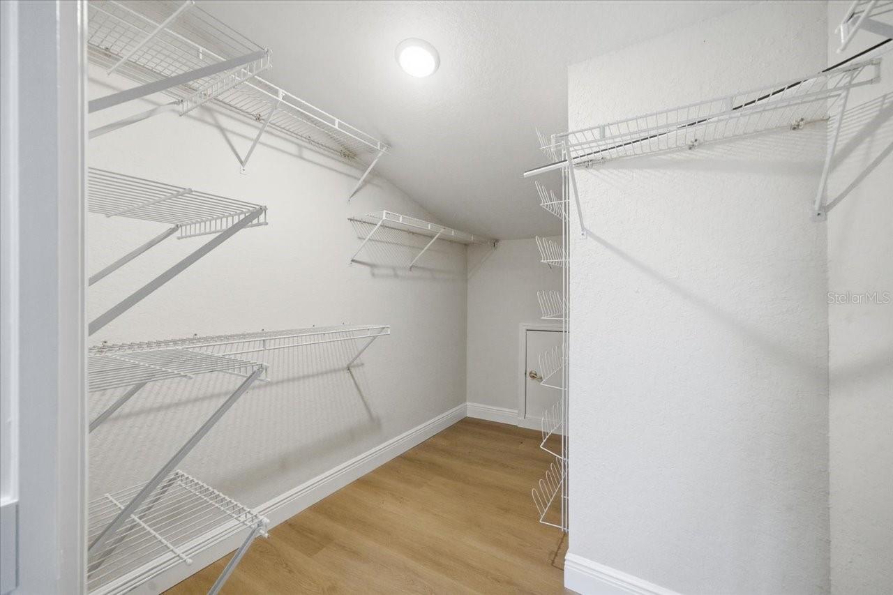 Image 42 of 87 For 1821 20th Avenue