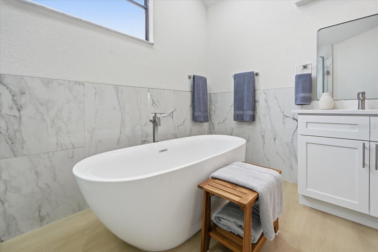 Image 46 of 87 For 1821 20th Avenue