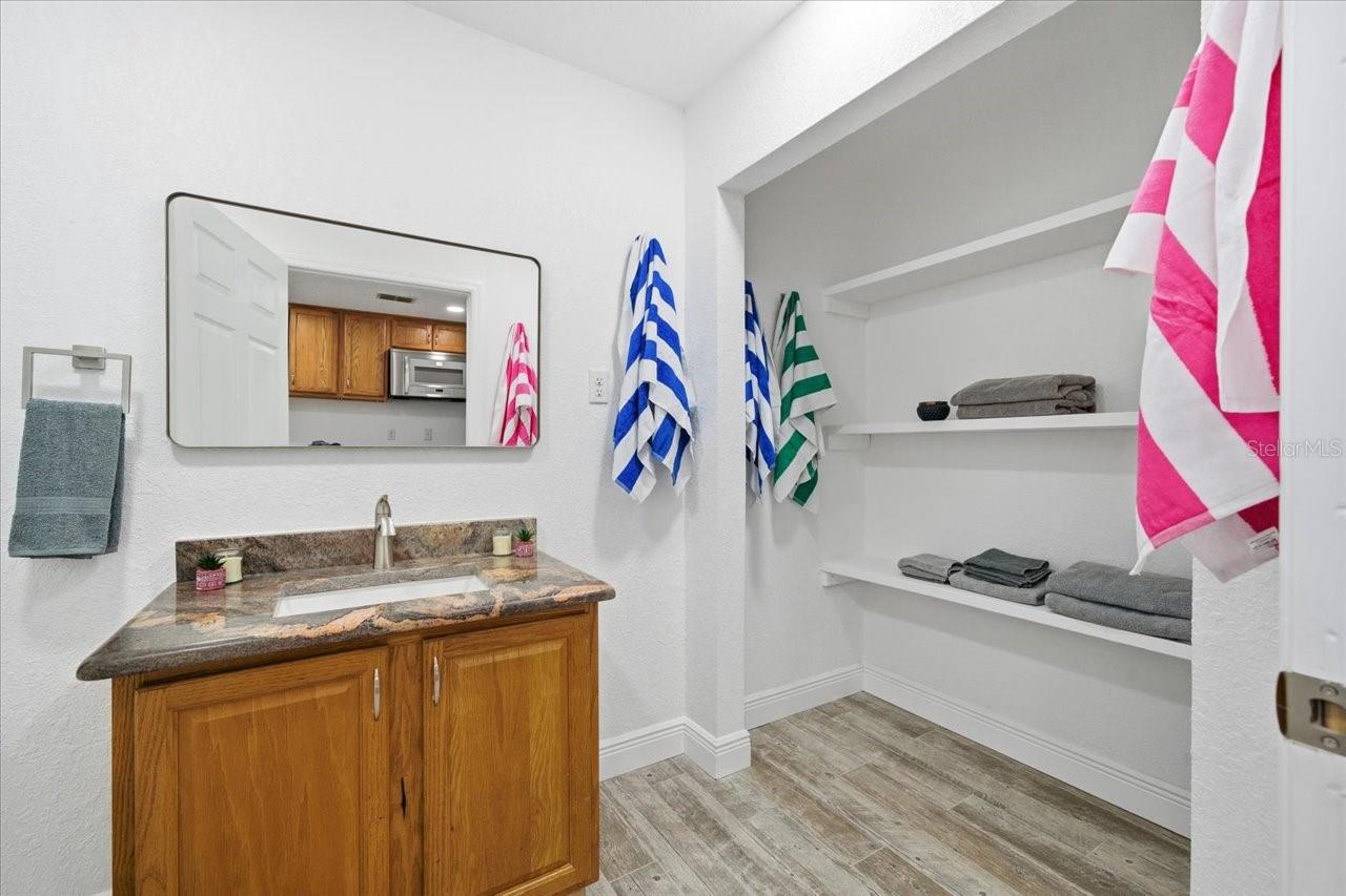 Image 63 of 87 For 1821 20th Avenue