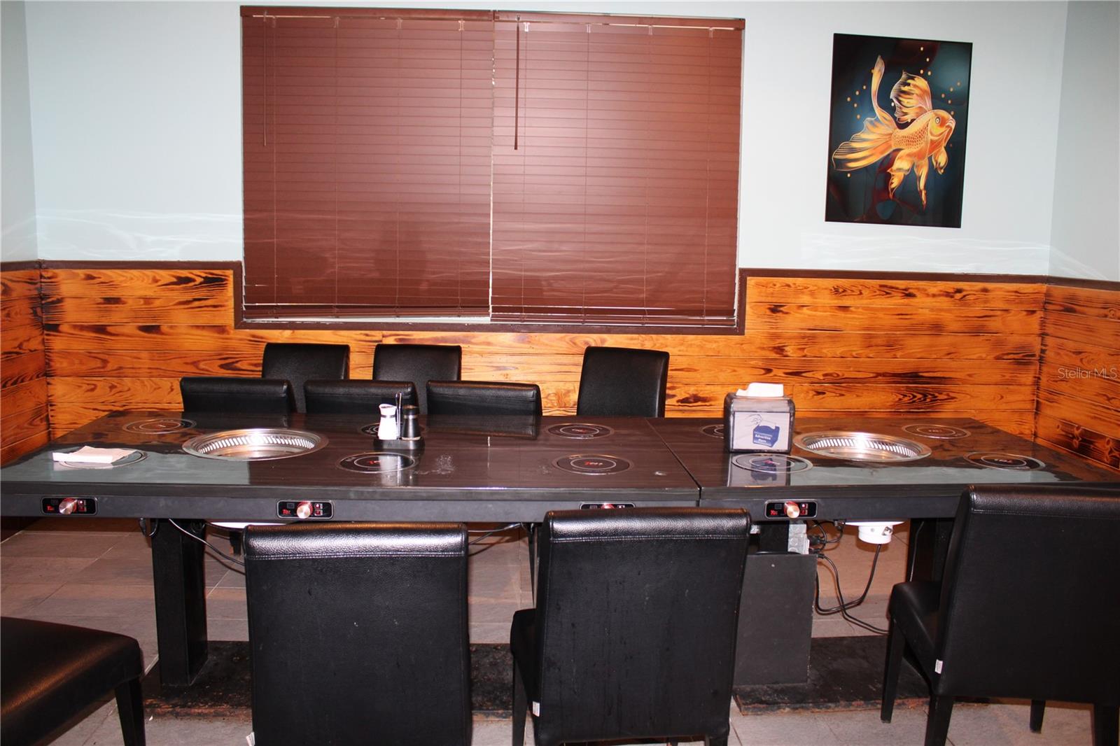 Image 8 of 23 For Commercial Way