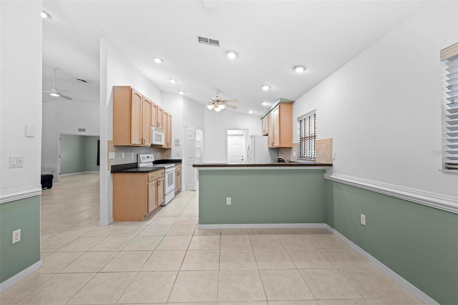 Image 35 of 53 For 11330 Leeds Drive