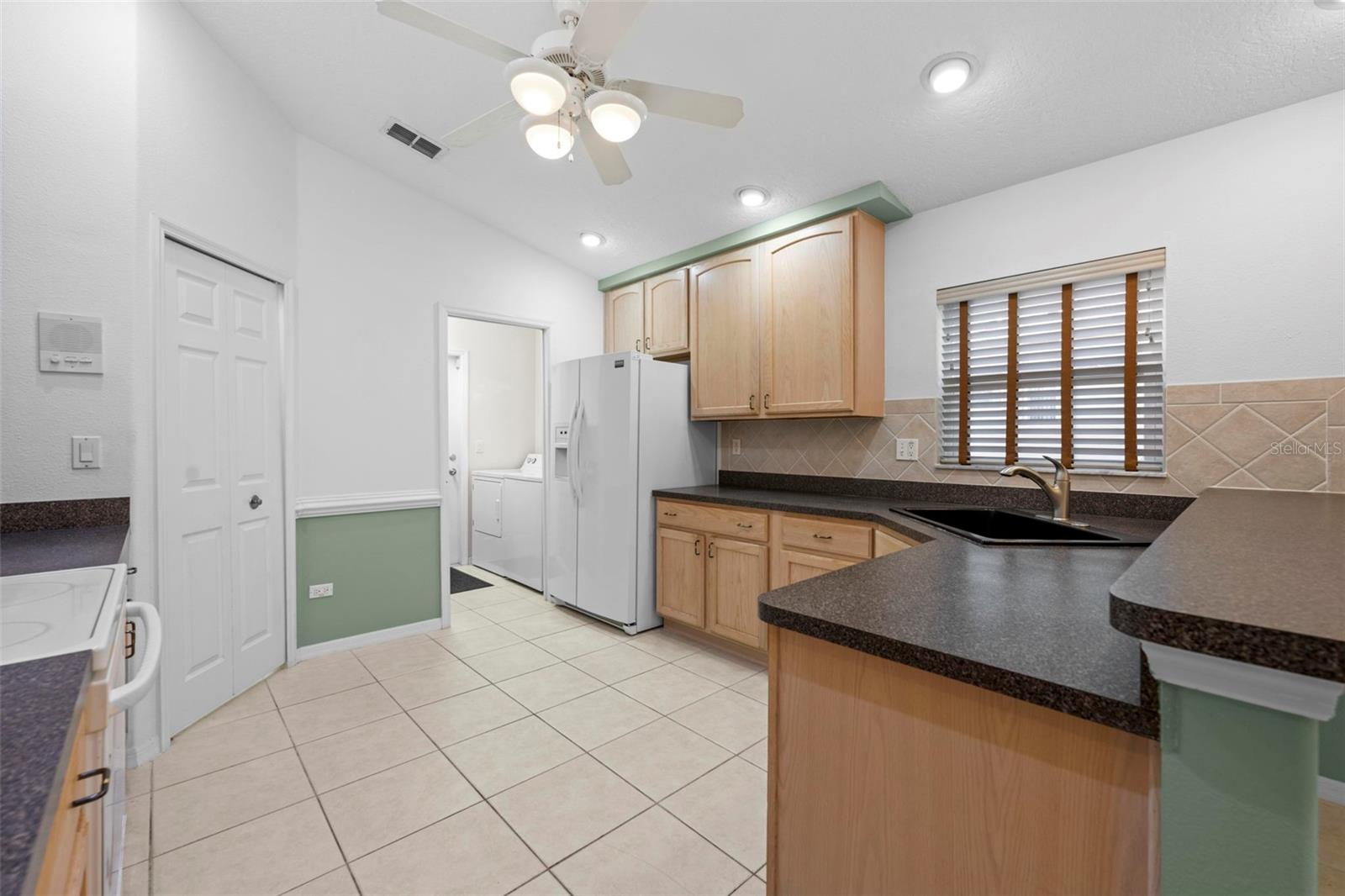 Image 37 of 53 For 11330 Leeds Drive