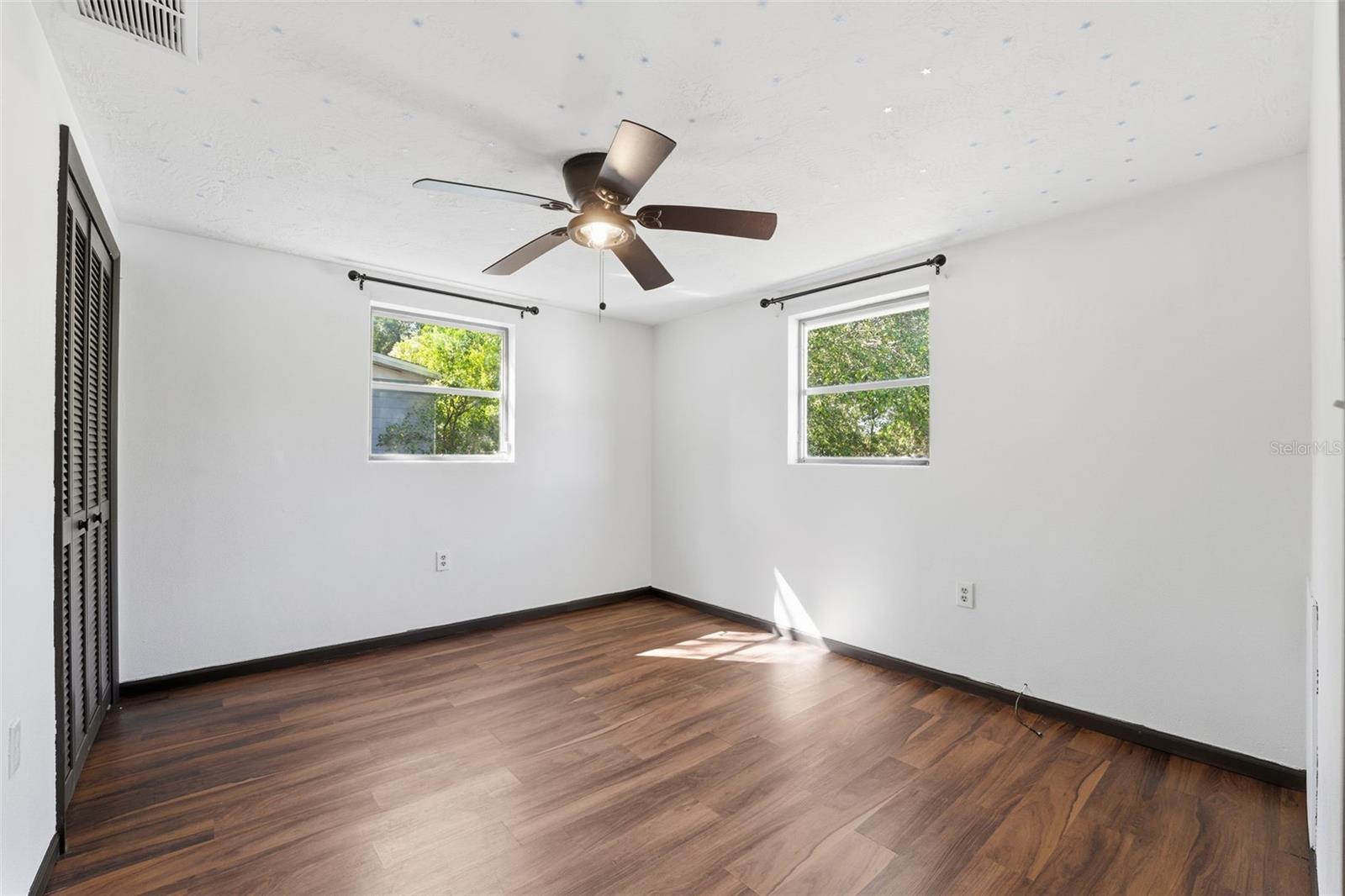 Image 14 of 39 For 62 Tyler Street