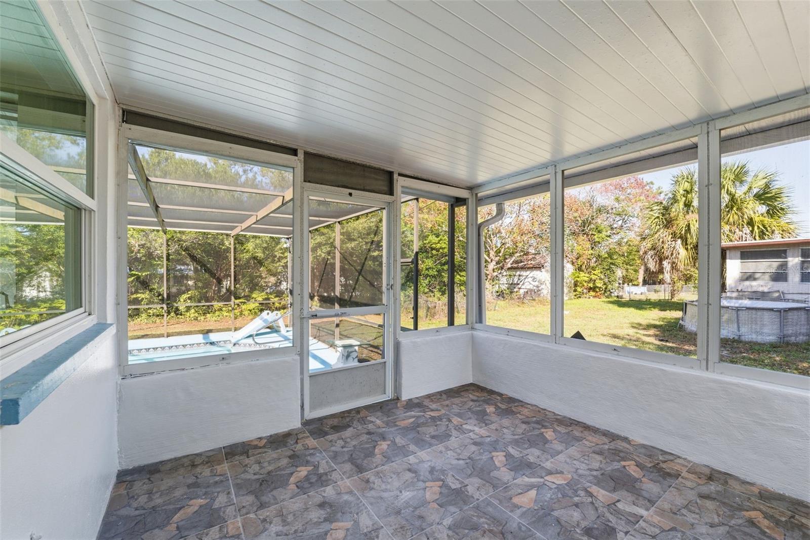 Image 25 of 39 For 62 Tyler Street