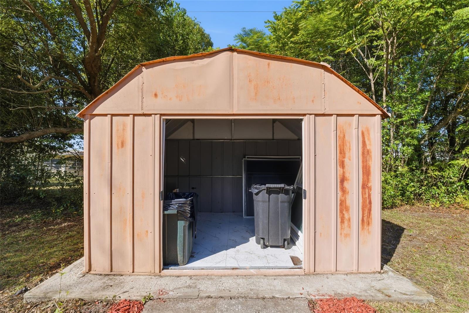 Image 32 of 39 For 62 Tyler Street