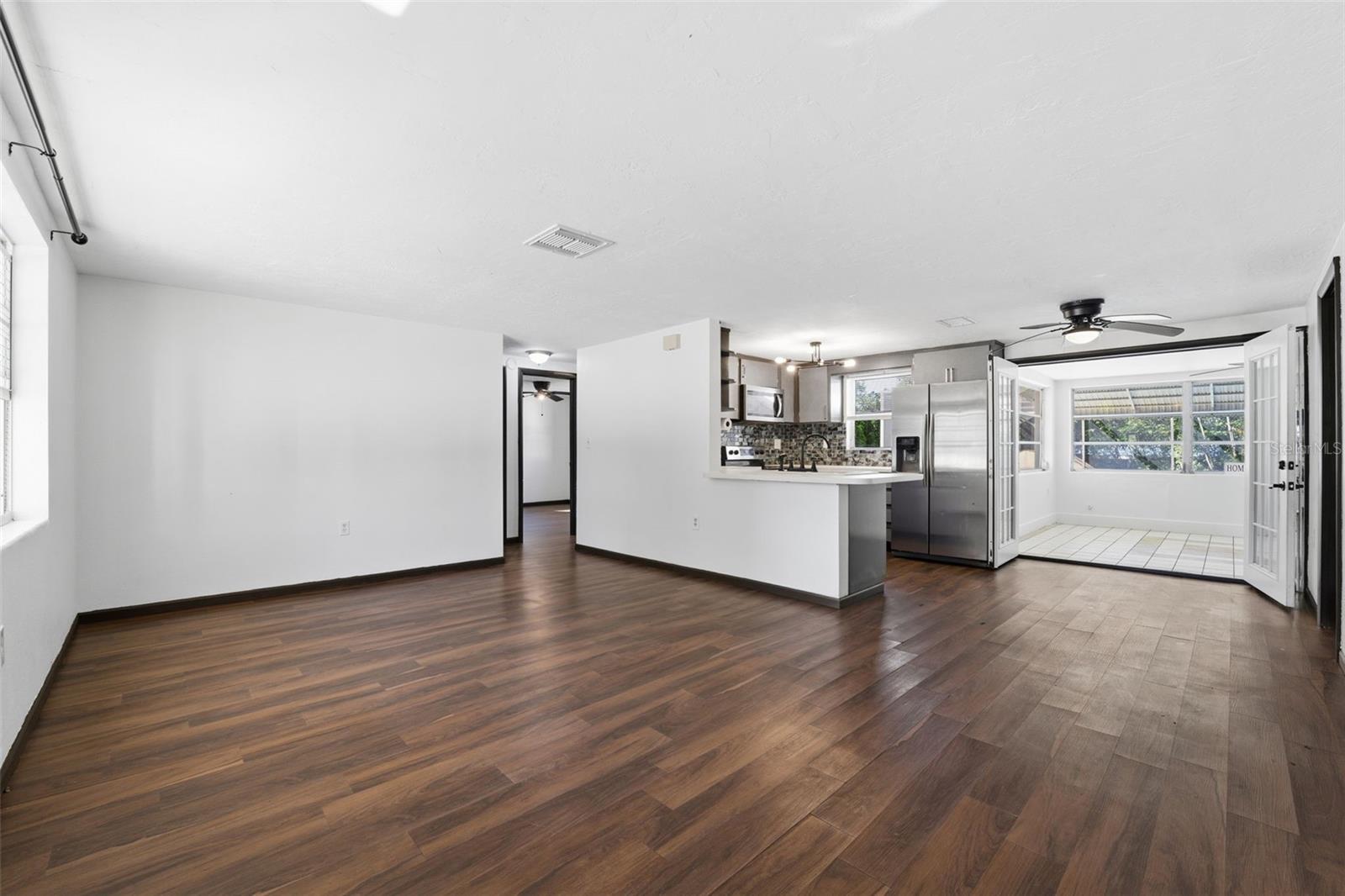 Image 4 of 39 For 62 Tyler Street