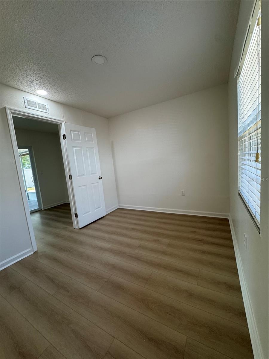 Image 15 of 22 For 6445 109th Avenue N