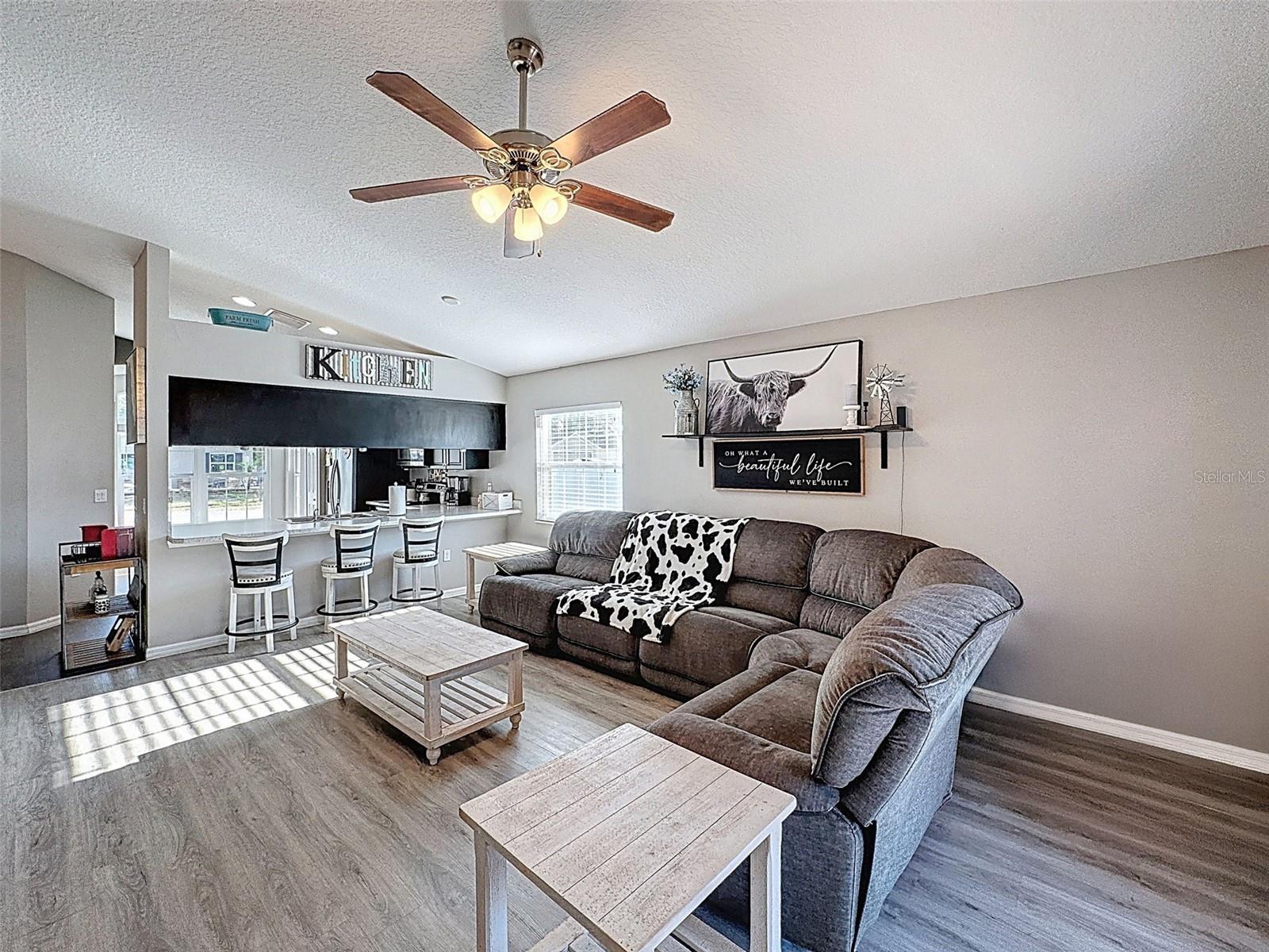 Image 12 of 61 For 5917 High Street