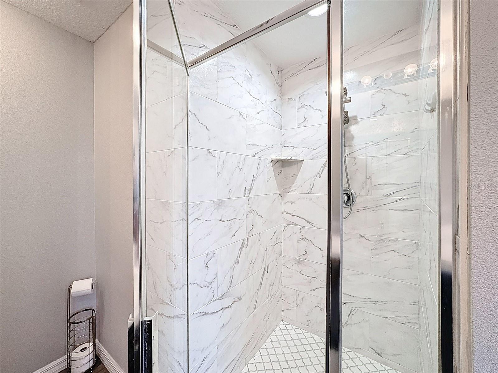 Image 22 of 61 For 5917 High Street