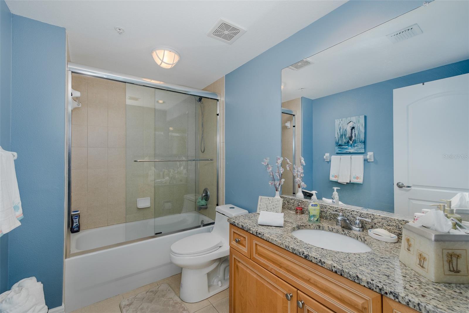 Image 18 of 45 For 4516 Seagull Drive 615