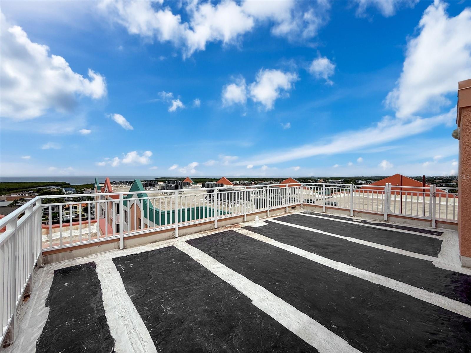 Image 36 of 45 For 4516 Seagull Drive 615