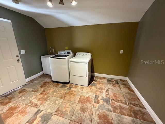 Image 20 of 23 For 3914 Roswell Place